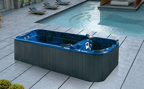 無邊際泳池設(shè)計注意事項